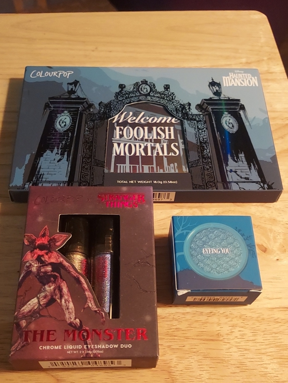 Disney Haunted Mansion Holographic Palette -Free Shadow+ Colourpop Chrome Eye